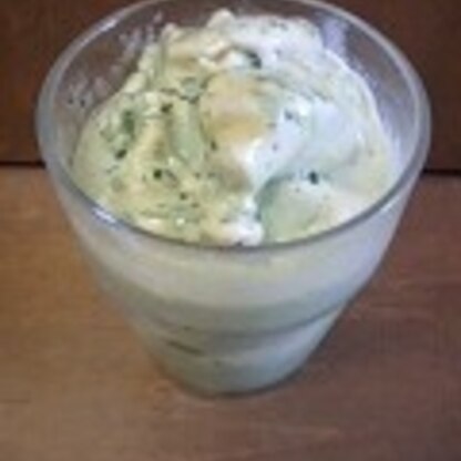 バニラアイスで作ったヨ♡
抹茶ミルクとアイス、いいネ～♪ニンマリしやった＾ｍ＾
アイスたっぷり、美味しくごちそうさまでした☆
